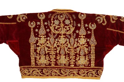 Lot 361 - A ZARDOZI-EMBROIDERED PLUM VELVET LIVERY