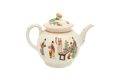 Lot 417 - A FIRST PERIOD WORCESTER TEAPOT