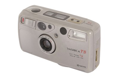 Lot 57 - A Yashica T5 Compact 35 mm Camera