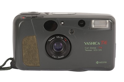 Lot 55 - A Yashica T4 Safari Compact 35 mm Camera