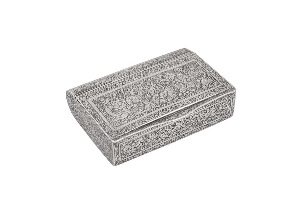 Lot 213 - An early 20th century Persian (Iranian) unmarked silver snuff box, Isfahan circa 1900-1920