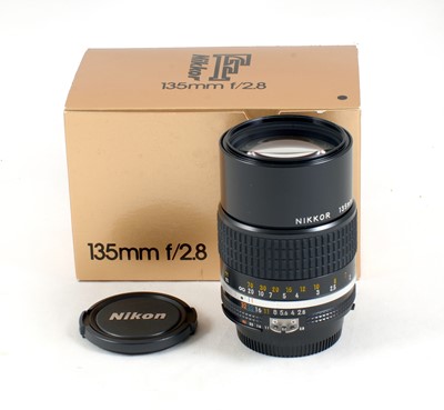 Lot 354 - A Manual Focus Nikkor 135mm f2.8 AiS Lens.