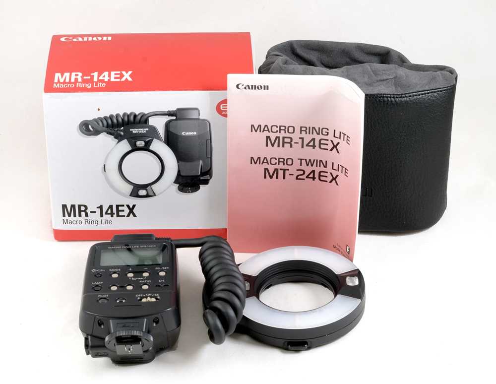 Lot 195 - Canon MR-14EX Macro Ring Light.