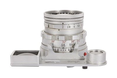 Lot 325 - A Leitz Dual Range 50mm f/2 Summicron Lens