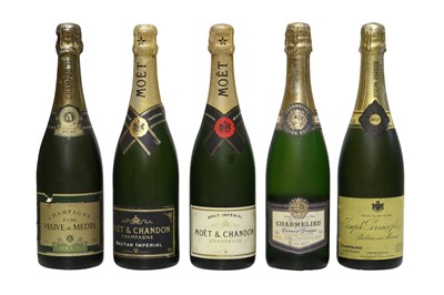 Lot 35 - Assorted Non-Vintage Champagne and Sparkling Wine: Moët Nectar Imperial and four others