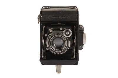 Lot 423 - A Zeiss Ikon Super Ikonta 530 Folding Rangefinder Camera