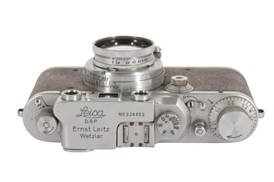 Lot 137 - A Leica IIIb Rangefinder Camera