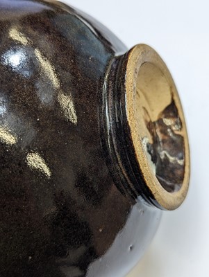 Lot 80 - A CHINESE DARK BROWN-GLAZED VASE, YUHUCHUNPING