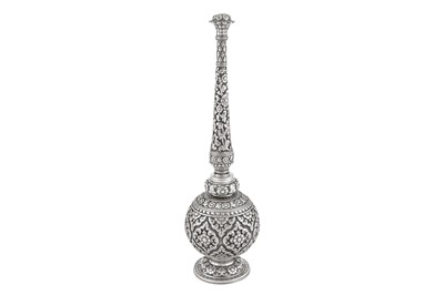 Lot 256 - AN UNMARKED ANGLO-INDIAN SILVER ROSEWATER SPRINKLER (GULAB PASH)