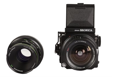 Lot 204 - A Zenza Bronica ETRS Medium Format SLR Camera Outfit