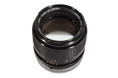Lot 371 - A Canon FD 85mm f/1.8 S.S.C. Lens