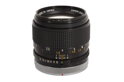 Lot 371 - A Canon FD 85mm f/1.8 S.S.C. Lens