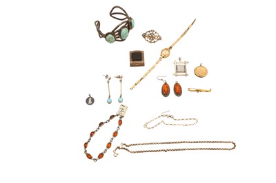 Lot 50 - A GROUP OF GOLD AND SILVER JEWELLERY (Qty)