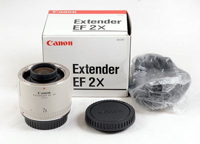 Lot 378 - Canon EF 2X Extender AF Tele Converter.