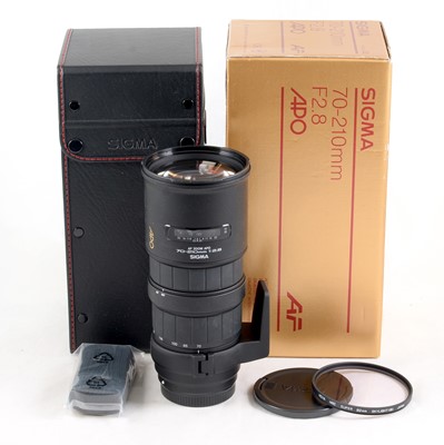 Lot 383 - Sigma AF 70-210mm f2.8 APO Zoom Lens For Canon EOS Film Cameras