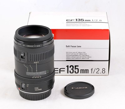 Lot 369 - A Canon 135mm f2.8 AF Soft Focus Lens.