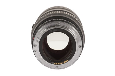 Lot 187 - A Canon EF 80-200mm f/2.8 L Zoom Lens