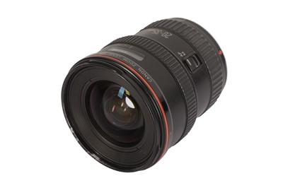Lot 186 - A Canon EF 20-35mm f/2.8 L Lens