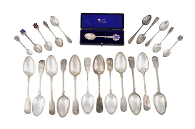 Lot 1259 - A MIXED GROUP OF STERLING SILVER