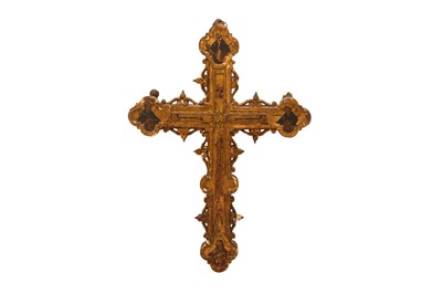 Lot 425 - A SPANISH CARVED GILT WOOD CRUCIFIX