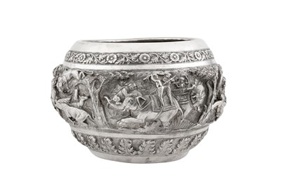 Lot 116 - A large late 19th / early 20th century Anglo – Indian unmarked silver bowl, Lucknow circa 1900