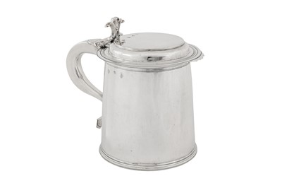 Lot 532 - A James II sterling silver tankard, London 1688 by script D probably for Isaac Dighton (free. 7th June 1672, d. 1707)