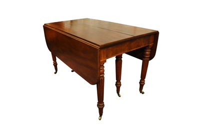 Lot 170 - A REGENCY MAHOGANY CONCERTINA EXTENDING DINING TABLE