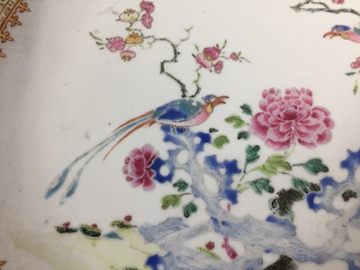 Lot 216 - A CHINESE EXPORT FAMILLE-ROSE RETICULATED 'BIRDS' DISH