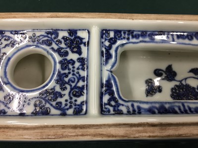Lot 686 - A CHINESE BLUE AND WHITE PEN BOX FOR THE ISLAMIC MARKET
