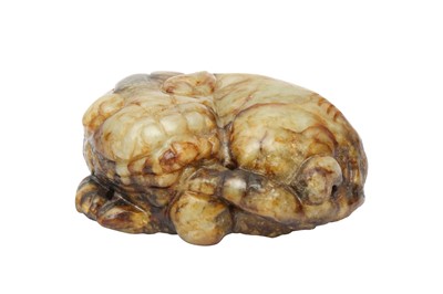 Lot 559 - A CHINESE JADE 'LION DOG' CARVING