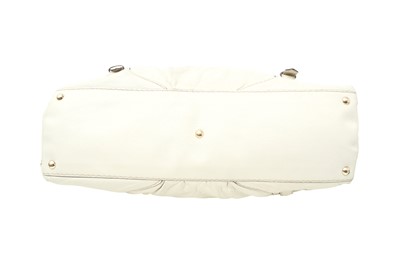Lot 302 - Gucci Ivory Horsebit Nail Dome Boston Bag