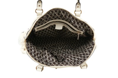 Lot 302 - Gucci Ivory Horsebit Nail Dome Boston Bag
