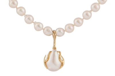 Lot 77 - Gumps | A diamond, cultured and mabé pearl pendant necklace