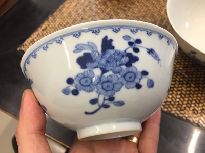 Lot 207 - A GROUP OF THREE CHINESE BLUE AND WHITE BOWLS AND A DISH