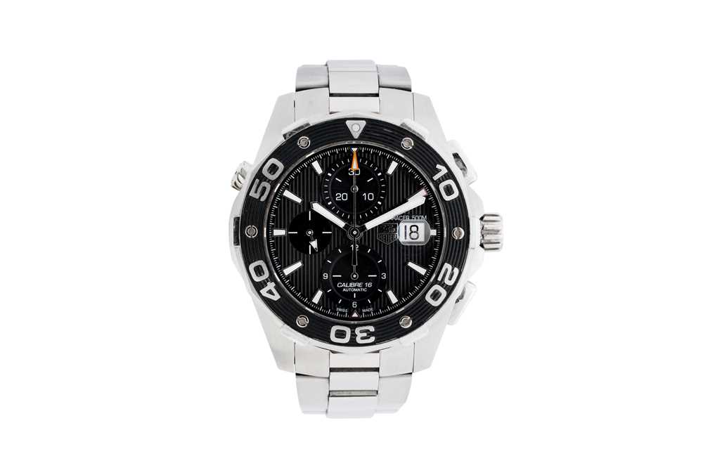 Lot 307 - TAG HEUER