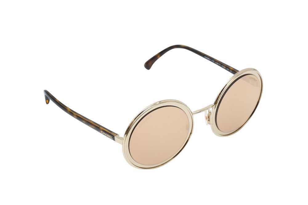 CHANEL Mirrored Round Sunglasses 4216 Purple  Luxity