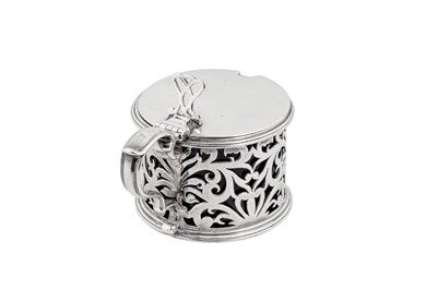 Lot 417 - A William IV sterling silver mustard pot, London 1835 by messrs Barnard