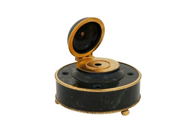 Lot 54 - A George V silver gilt and nephrite inkwell in the Russian manner, London 1928 by William Martin (reg. 16th Oct 1900)