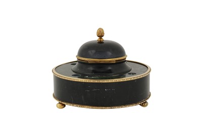 Lot 54 - A George V silver gilt and nephrite inkwell in the Russian manner, London 1928 by William Martin (reg. 16th Oct 1900)