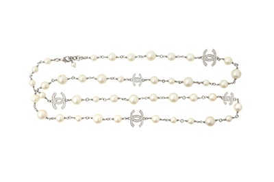 Lot 464 - Chanel Ivory Pearl Sautoir Necklace