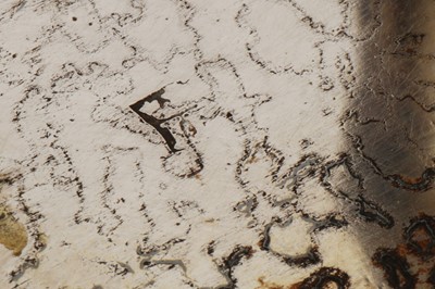 Lot 41 - A William III silver snuff box, later converted to a vinaigrette, London circa 1700 by Jean Harache