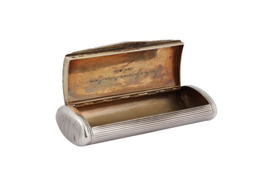 Lot 6 - A George IV sterling silver snuff box, Birmingham 1822 by Lawrence & Co