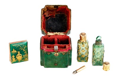 Lot 90 - A George III shagreen cased gold mounted scent bottle vanity case, probably London circa 1770