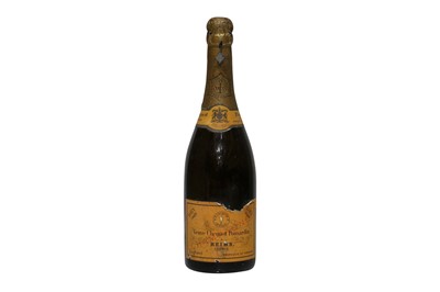 Lot 9 - Veuve Clicquot Ponsardin, Reims, 1929, one bottle