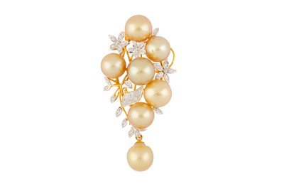 Lot 187 - A SOUTH SEA CULTURED PEARL AND DIAMOND BROOCH