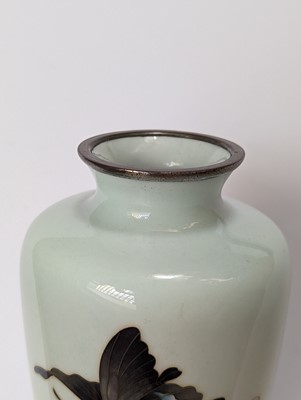 Lot 305 - A JAPANESE CLOISONNÉ ENAMEL 'BUTTERFLY' VASE BY ANDO JUBEI (1876 – 1953)