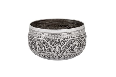 Lot 137 - An early 20th century Burmese unmarked silver small bowl, probably Rangoon circa 1930