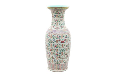 Lot 145 - A LARGE CHINESE FAMILLE-ROSE 'SHOU AND FLOWERS' VASE, 19TH CENTURY