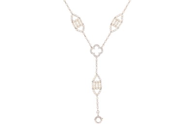 Lot 69 - A SEED PEARL AND DIAMOND NECKLACE
