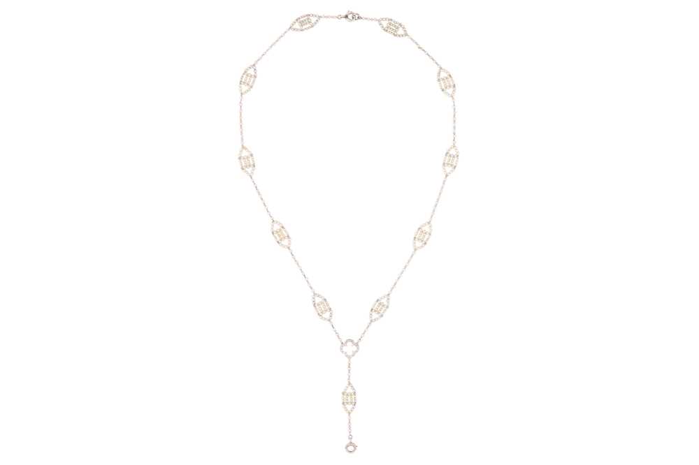 Lot 69 - A SEED PEARL AND DIAMOND NECKLACE